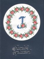 rozenrand met J, voor Jeanne Stadegaard, 87e verjaardag rozenrand met J, voor Jeanne Stadegaard, 87e verjaardag